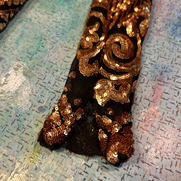 Black Mermaid Tail Gown - Picture 9 of 11